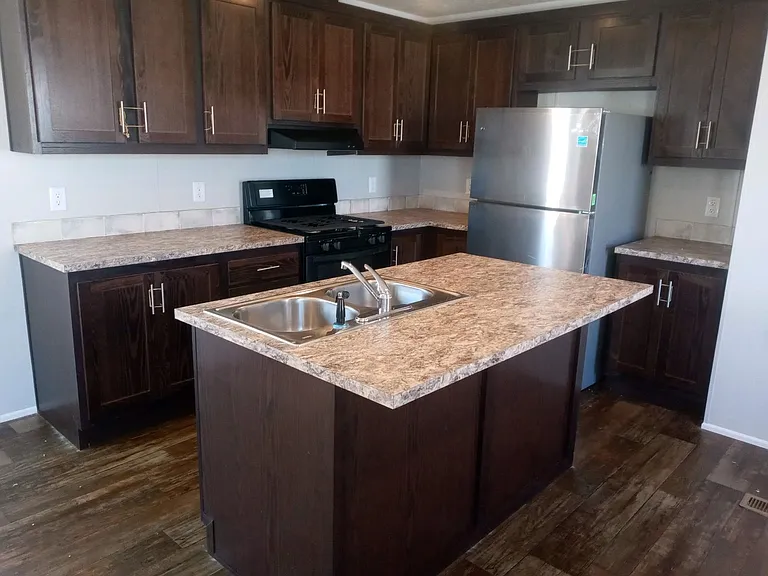 Andover Estates — Photo 7