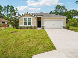 19 Pine Crest Ln, Palm Coast, FL 32137