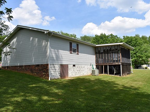 5th image of 581 Morgan Ave