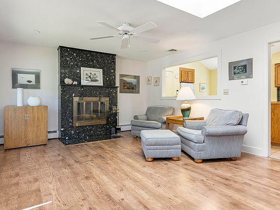 2nd image of 10 Martin Avenue