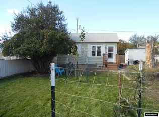 820 7th St, Rawlins, WY 82301