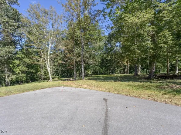 Teri Ln, Little Hocking, OH 45742