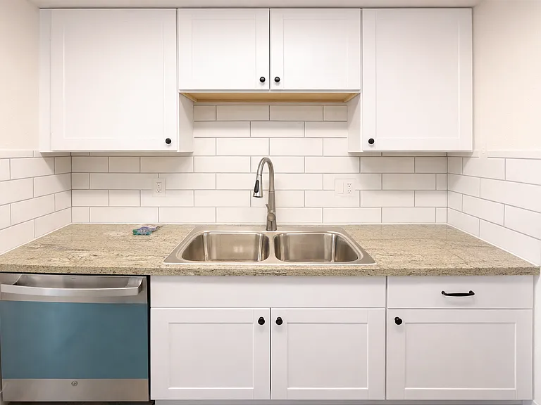 Kitchen with New Cabinets & Appliances
