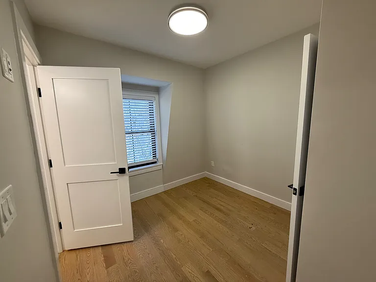 154 Trenton St #3B — Photo 20
