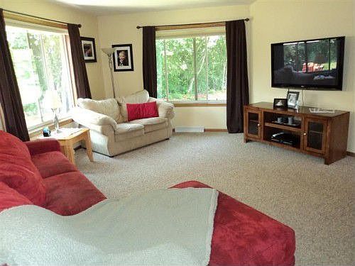 4th image of 2076 Deer Prairie Dr