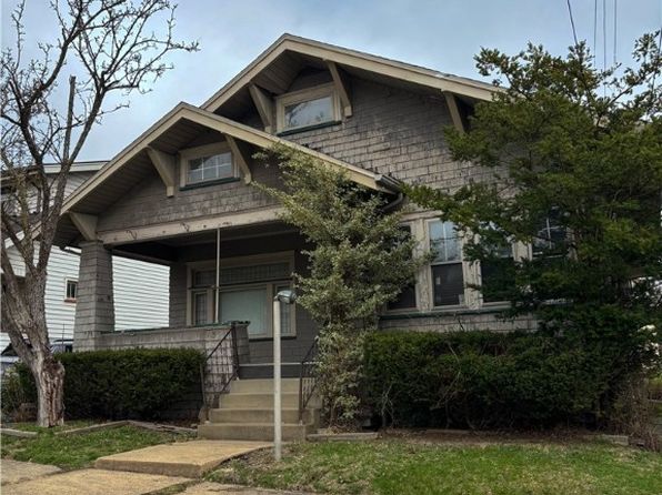 115 Woodrow Ct, Sharon, PA 16146