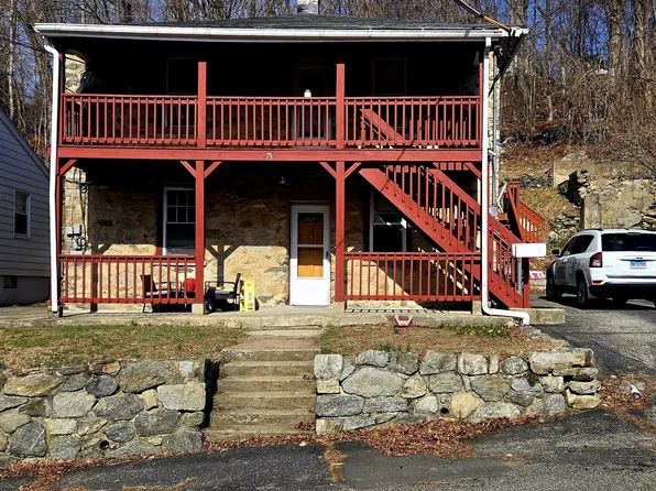 73 Woodbridge Ave, Ansonia, CT 06401