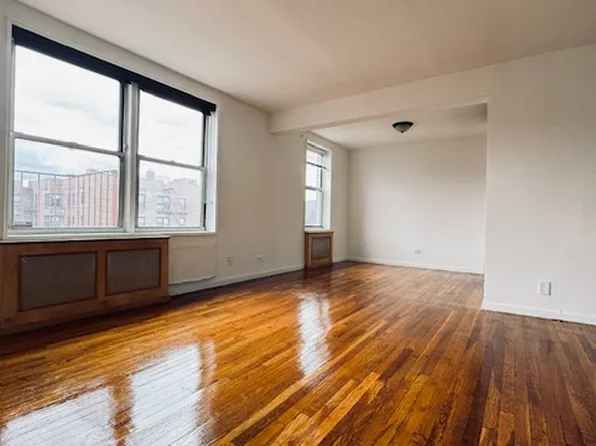 144-30 Roosevelt Avenue image 1 of 9