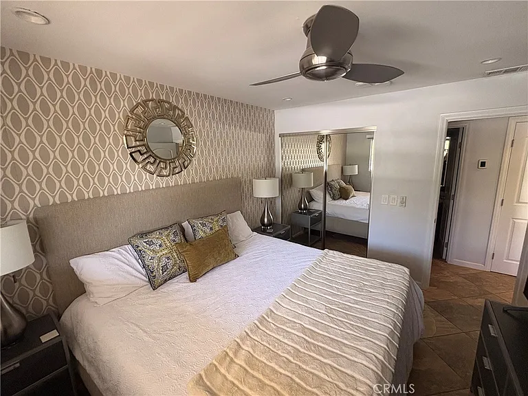 510 N Villa Ct — Photo 26