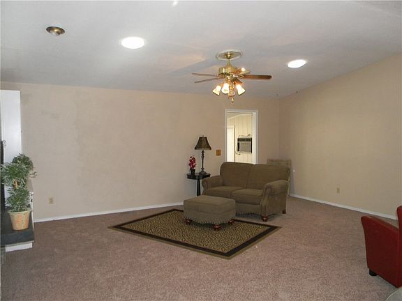 5th image of 6709 Cherry Pl