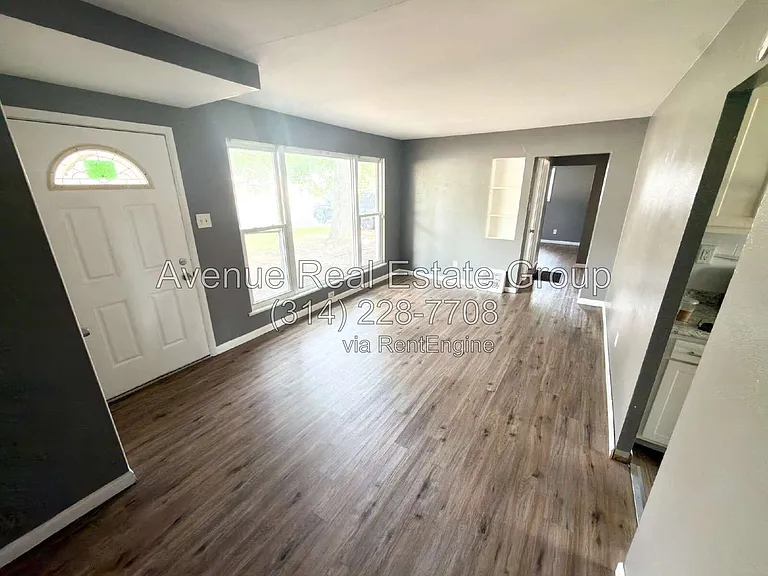 190 Lynn Meadows Ln — Photo 4