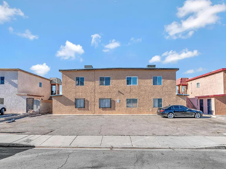 2257 Exeter Dr #D — Photo 32