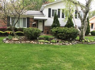 5472 Martin Rd, Warren, MI 48092