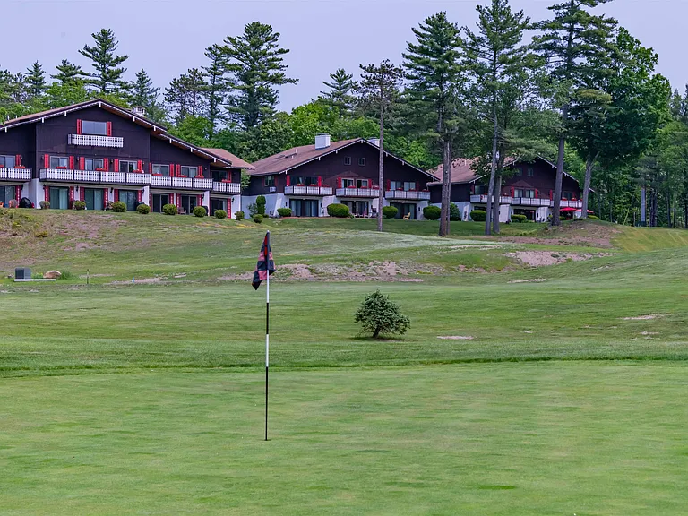 18-11 Bunker Ln — Photo 4
