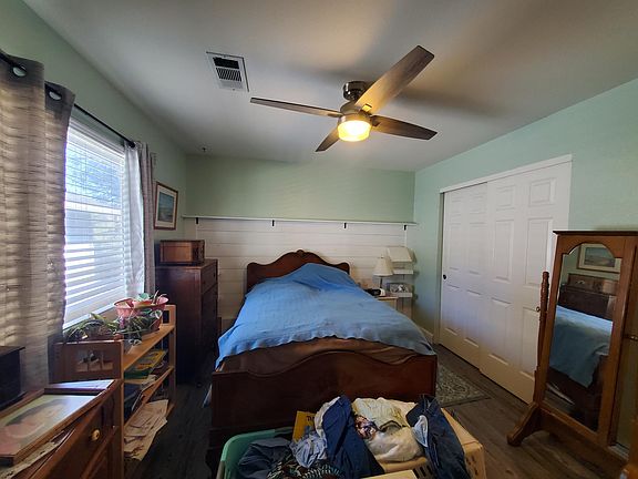 5th image of 1011 North Blvd