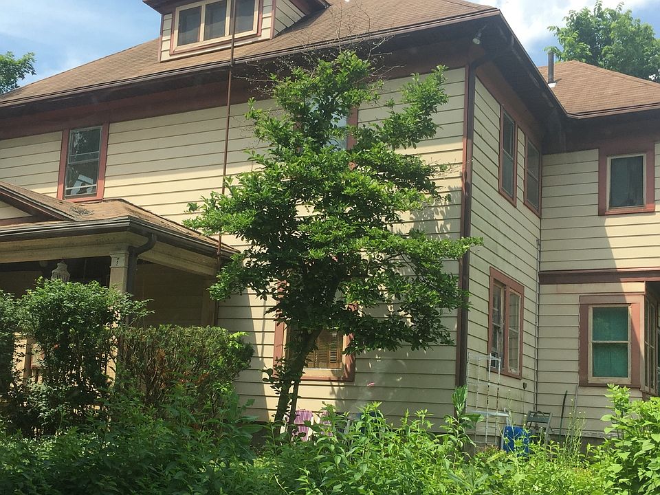 1st image of 101 Grand Ave