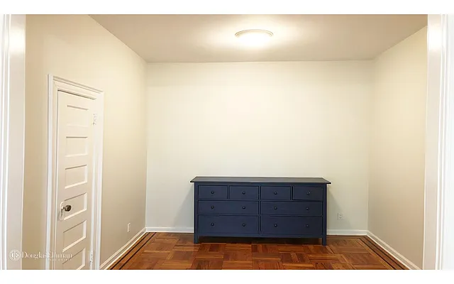 Rented by Douglas Elliman | media 20