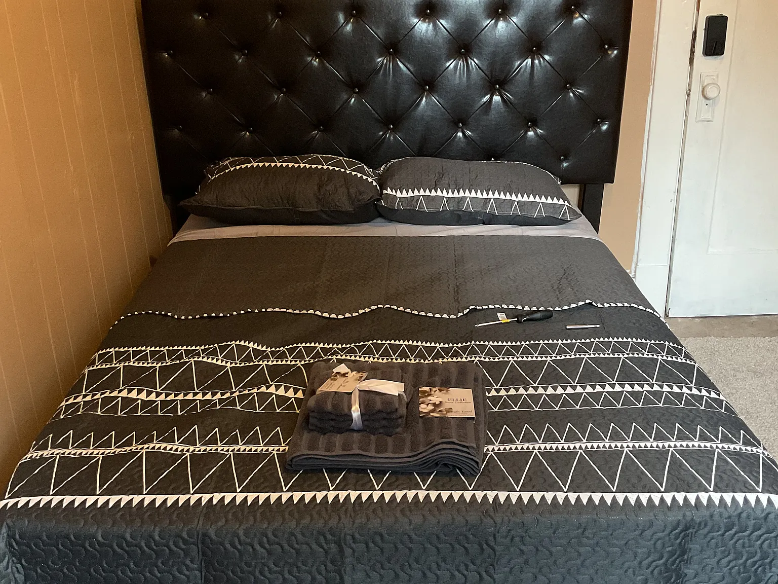 3 bed, 1280 sqft, $750 — Photo 1