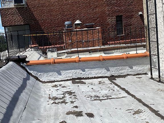 2nd image of 323 W 82nd St APT 5B