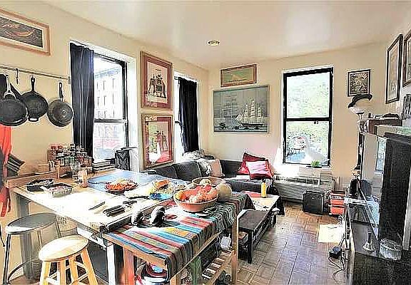 3rd image of 132 E 7th St APT 1