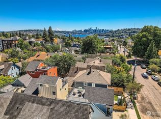 4124 Woodland Park Ave N, Seattle, WA 98103