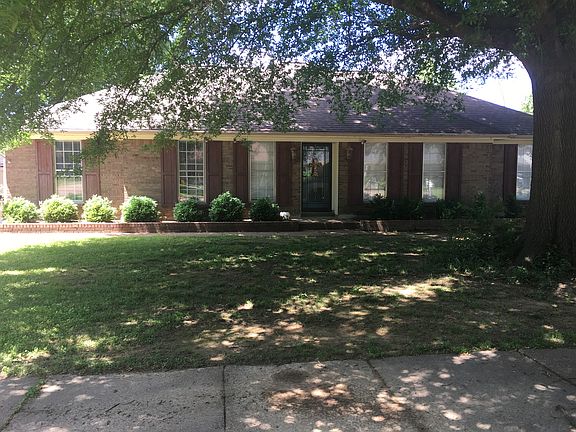 5th image of 3019 Ingleside Dr