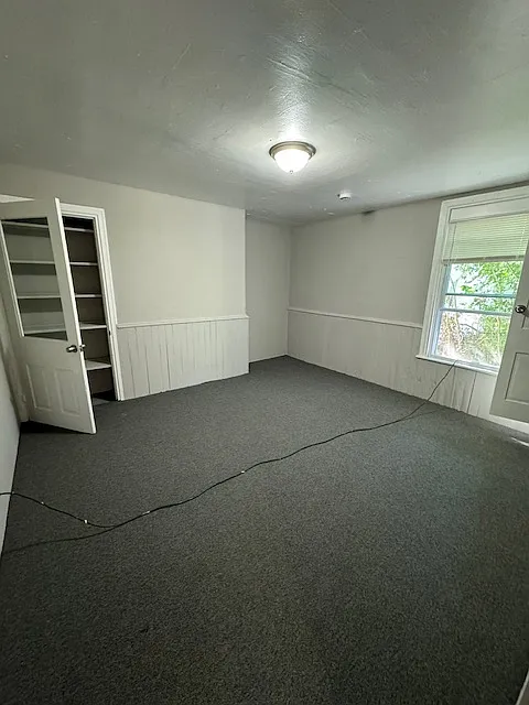 Building Photo - 145 W High St #B