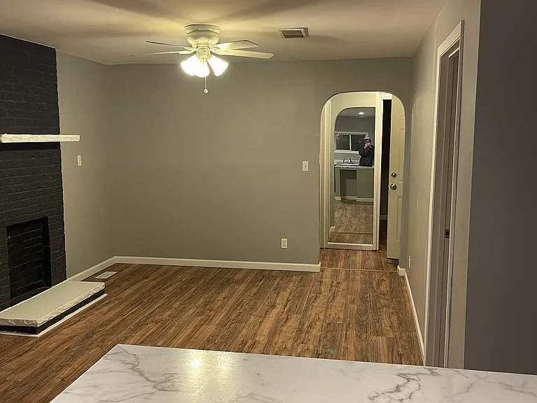 1461 E Williamson St #1 — Photo 4