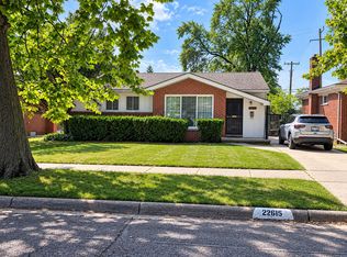 22615 Glendale St, Detroit, MI 48223