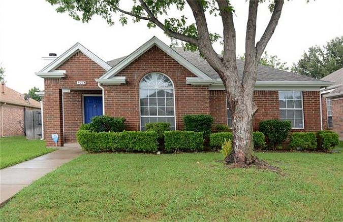 1st image of 7013 Chateau Dr