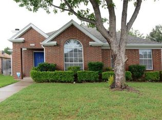 7013 Chateau Dr, Frisco, TX 75035