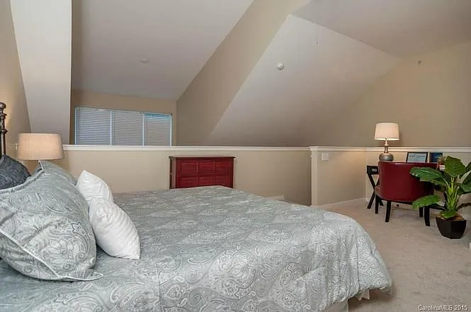 2125 Southend Dr #310 — Photo 15