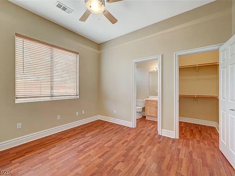 9462 Castillana Ct — Photo 31