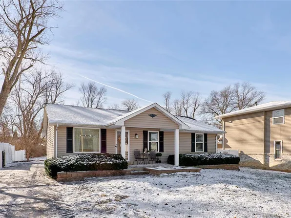 14 Midland Ave, Maryland Heights, MO 63043