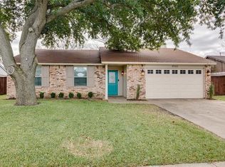 7212 Chapman Rd, North Richland Hills, TX 76182