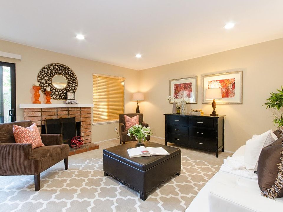 1st image of 2586 Knightsbridge Ln