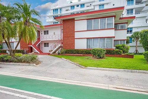 10081 W Bay Harbor Dr Photo 1