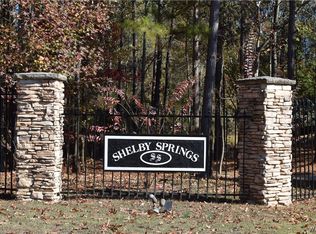 201 Leray Dr, Calera, AL 35040