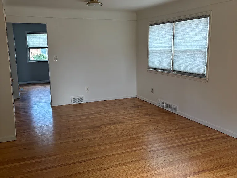 8949 Fox Ave — Photo 6