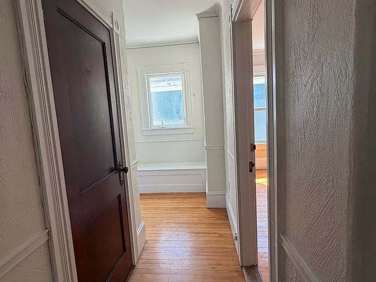 202 Central Ave — Photo 29