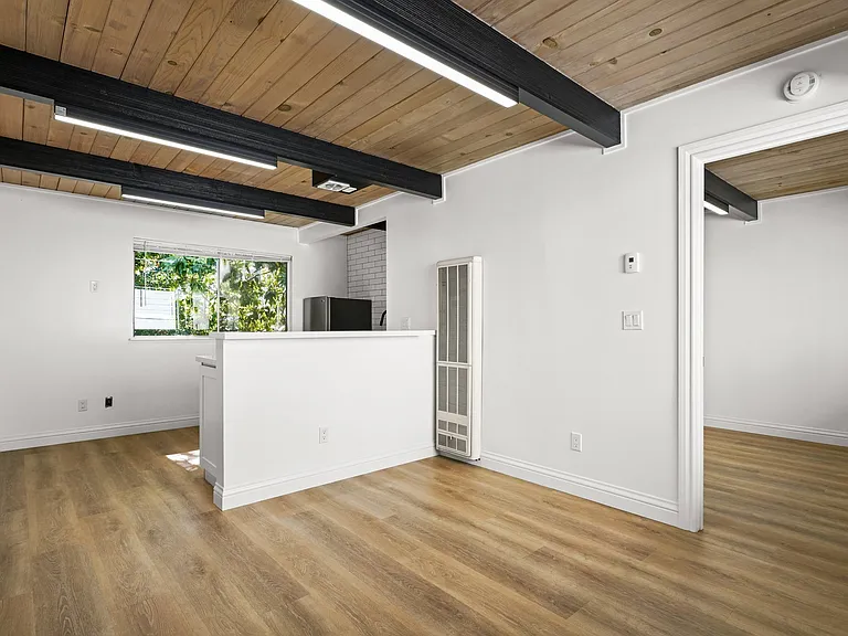 2030 Cedar St #6 — Photo 3