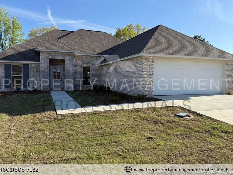 563 Patrick Farms Dr — Photo 4