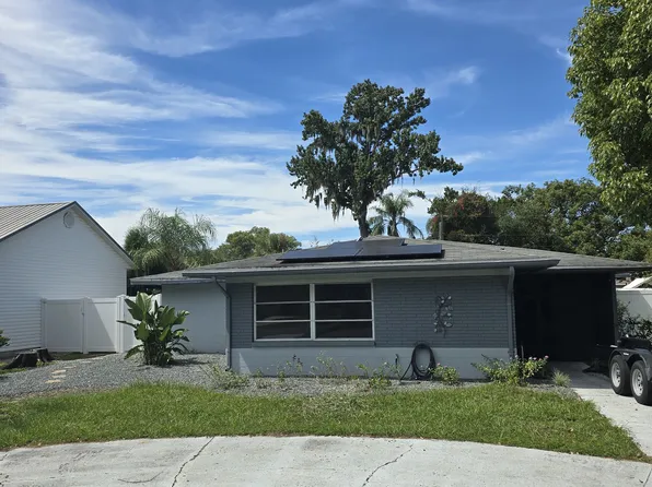 5301 17th St, Zephyrhills, FL 33542