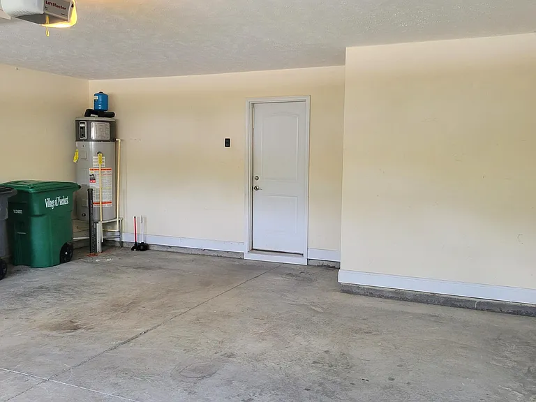 140 Wheeling Dr — Photo 45