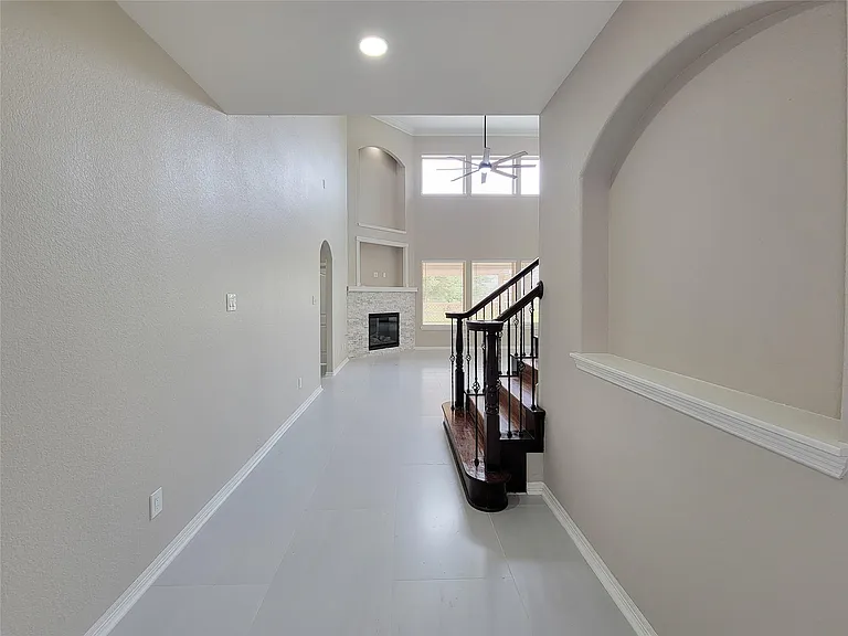 23111 Broad Springs Ct — Photo 6
