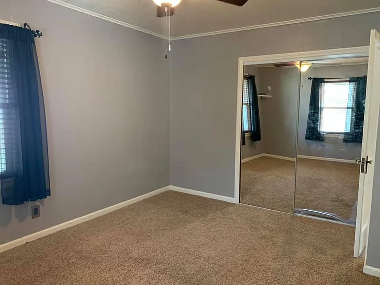 501 S Wilson St — Photo 7