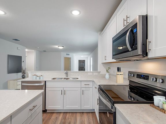 Spacious Eat-in Kitchen