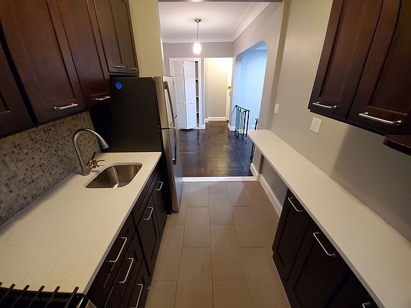 2nd image of 55 E 196th St APT 5E