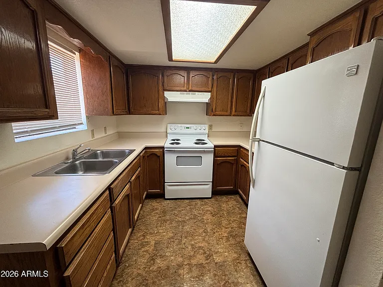 2586 S Quirt Cir #3 — Photo 4