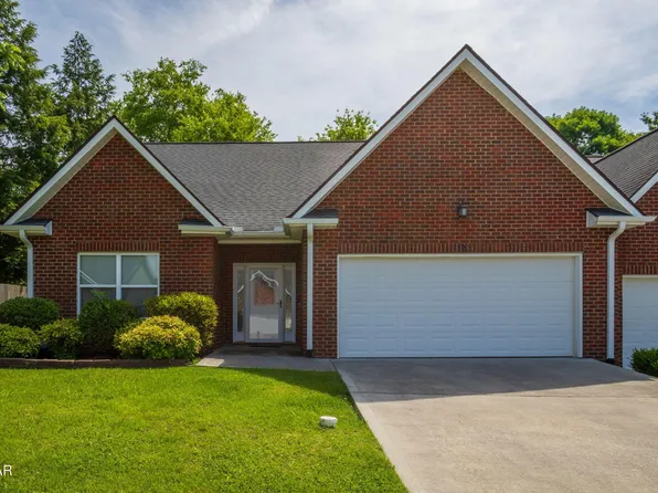 1120 Fellin View Way, Sevierville, TN 37876